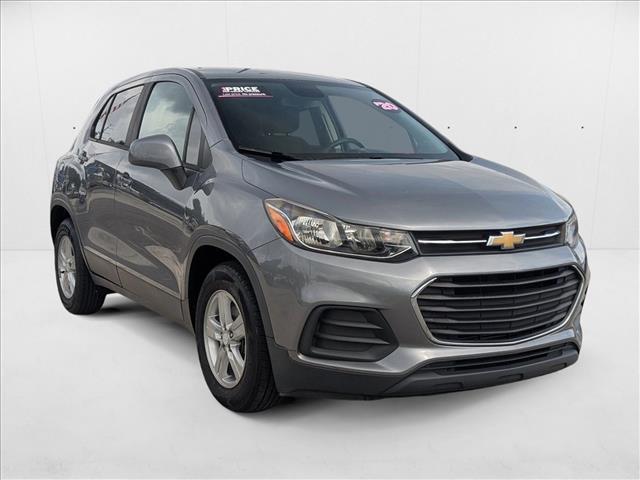 2020 Chevrolet Trax LS photo 3
