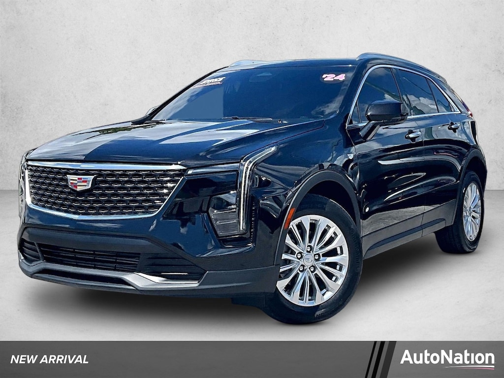 Used 2024 CADILLAC XT4 FWD Luxury SUV