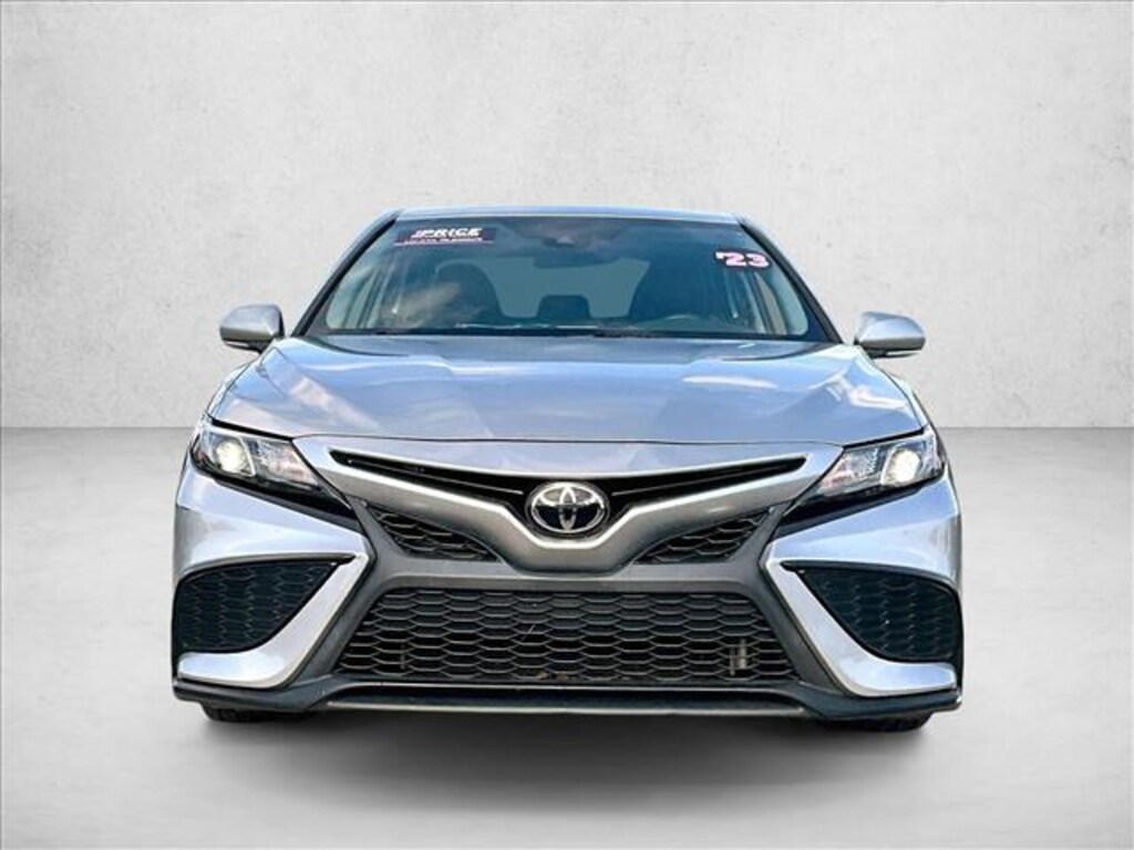 Used 2023 Toyota Camry SE Sedan