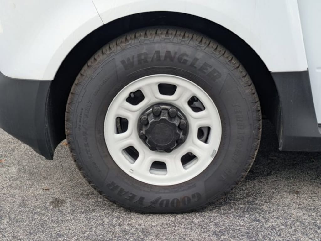 Used 2025 Chevrolet BrightDrop 600 Van Cargo Van