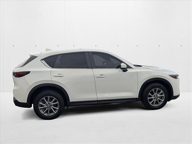 2022 Mazda CX-5 2.5 Select photo 4