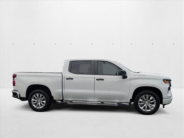 2024 Chevrolet Silverado 1500 Custom photo 3