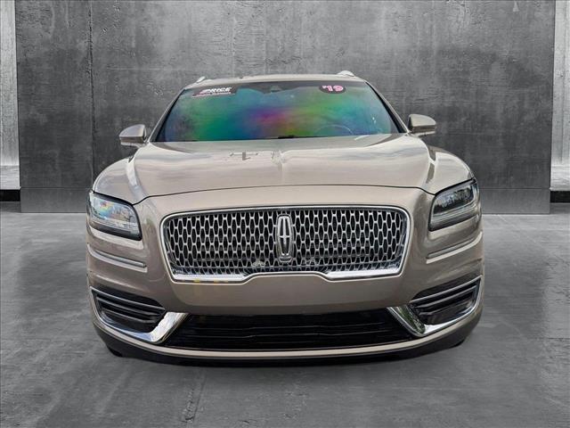 2019 Lincoln Nautilus Standard photo 2