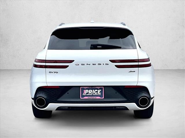 2022 Genesis GV70 2.5T photo 2