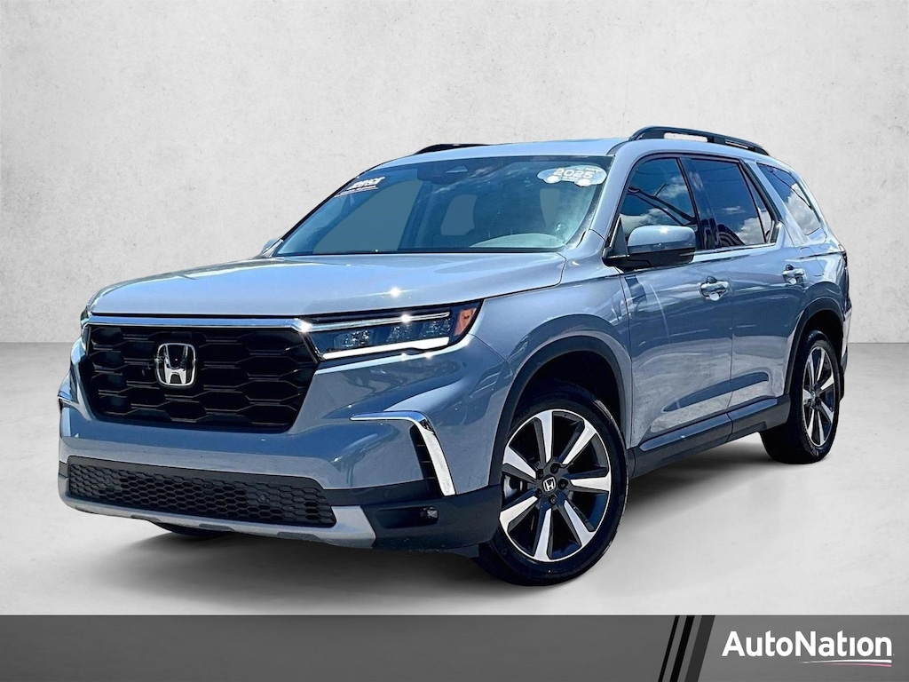 Used 2025 Honda Pilot Touring SUV