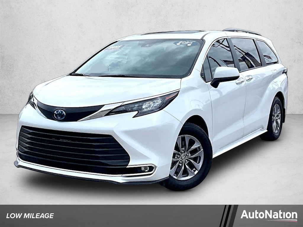Used 2024 Toyota Sienna XLE Van Passenger Van