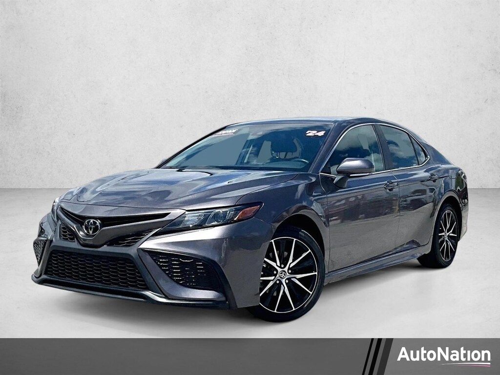 Used 2024 Toyota Camry SE Sedan
