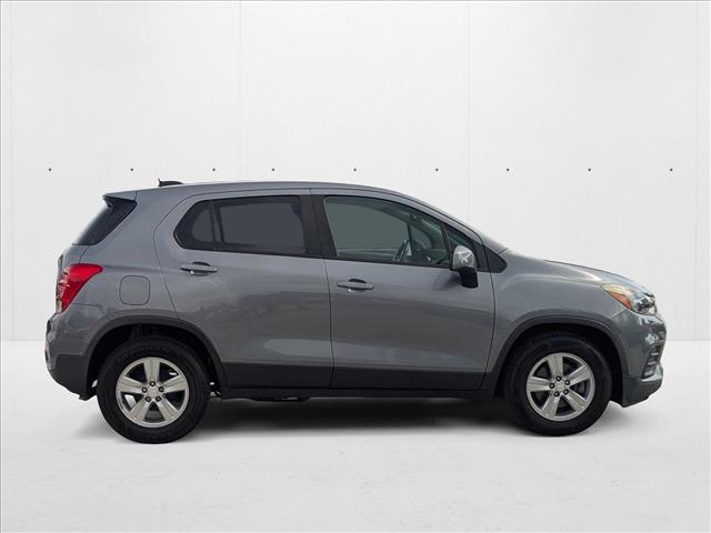 2020 Chevrolet Trax LS photo 4