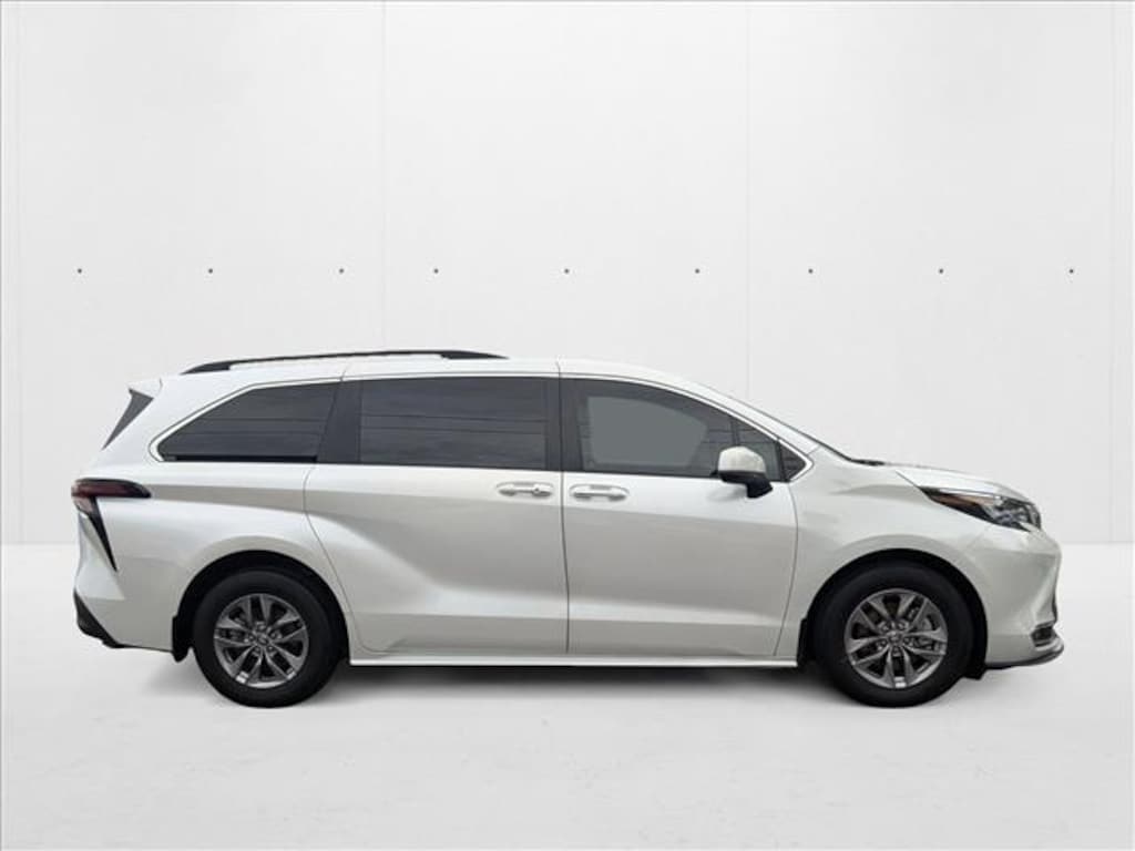 Used 2024 Toyota Sienna XLE Van Passenger Van