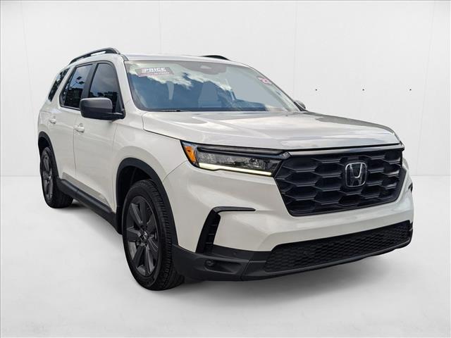 2023 Honda Pilot Sport photo 2