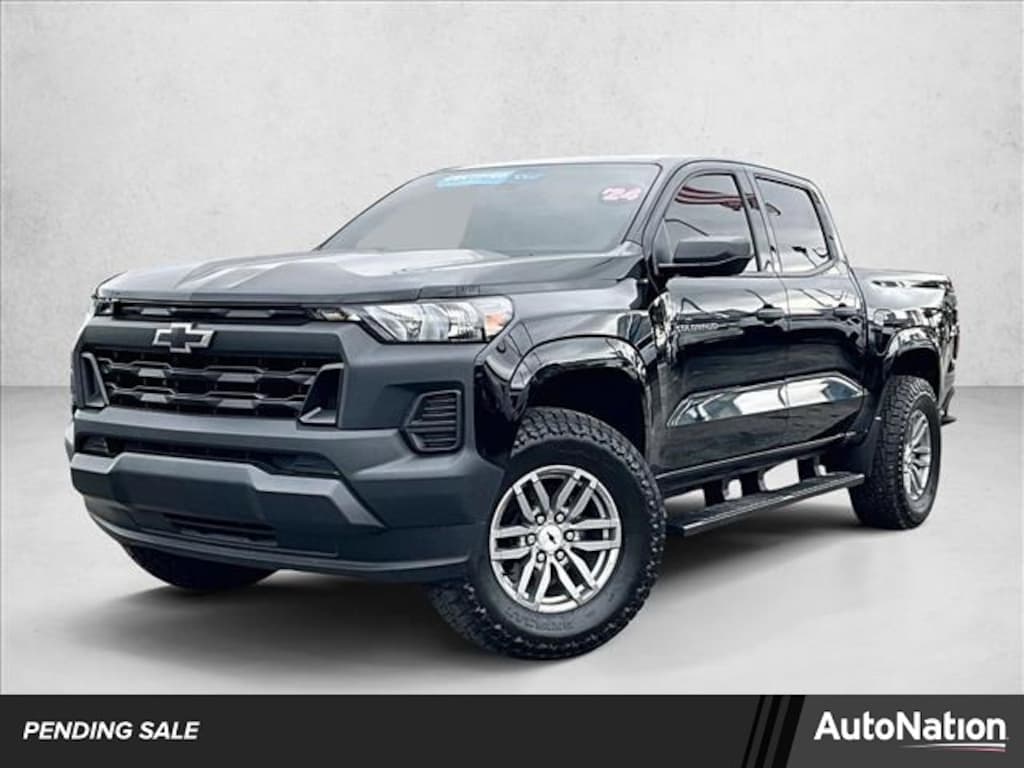 Used 2024 Chevrolet Colorado 2WD Work Truck Truck Crew Cab