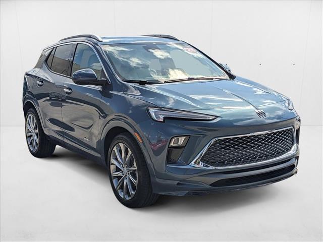 2025 Buick Encore GX Avenir photo 3