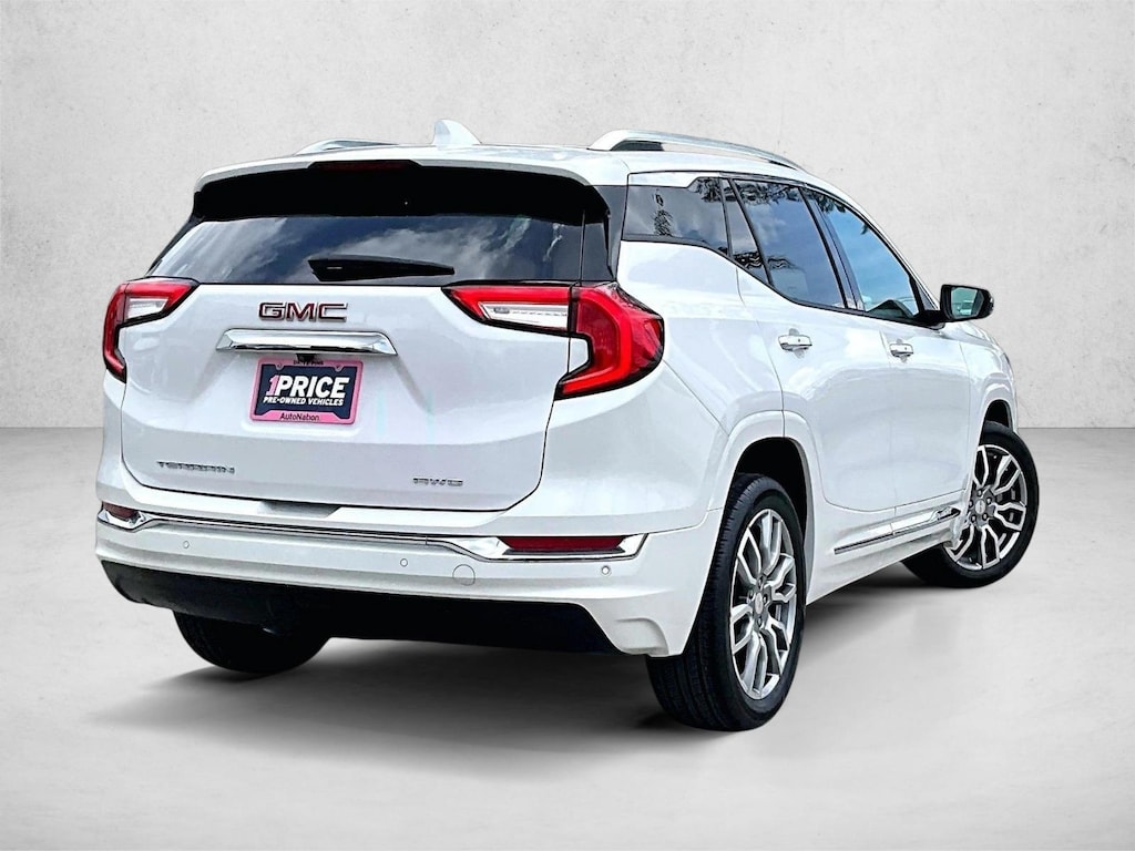 Used 2024 GMC Terrain Denali SUV