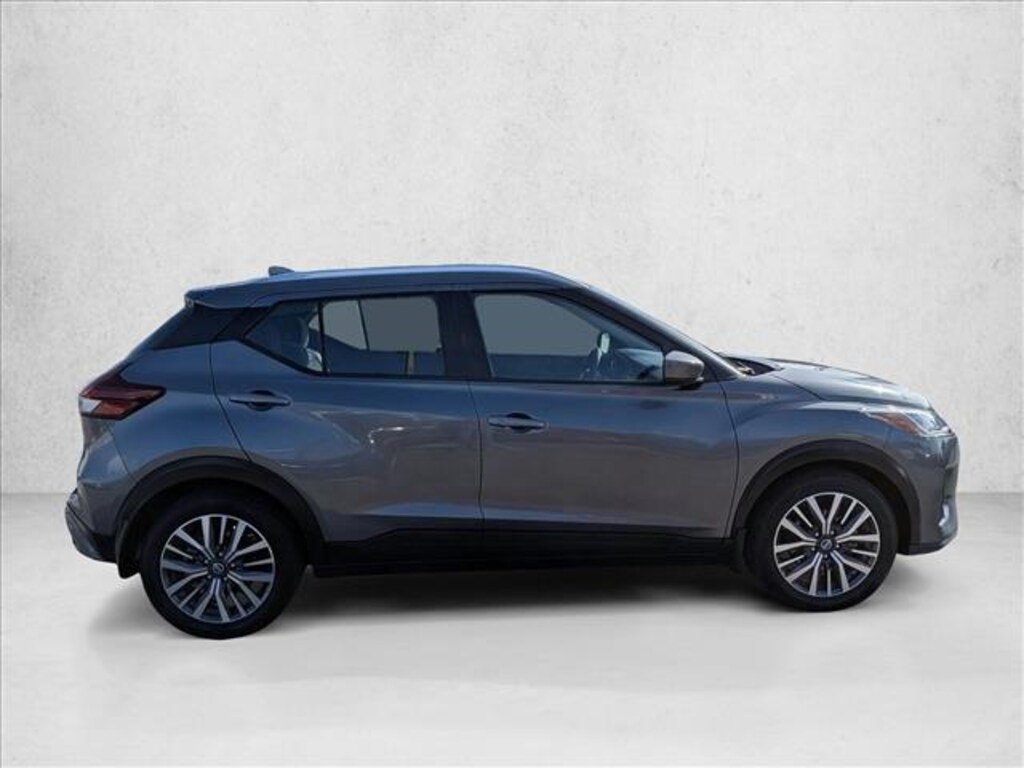 Used 2021 Nissan Kicks SV SUV