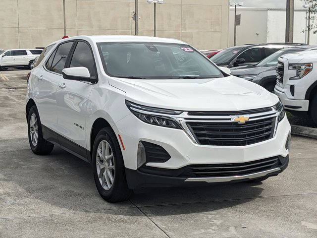 2023 Chevrolet Equinox LT photo 2