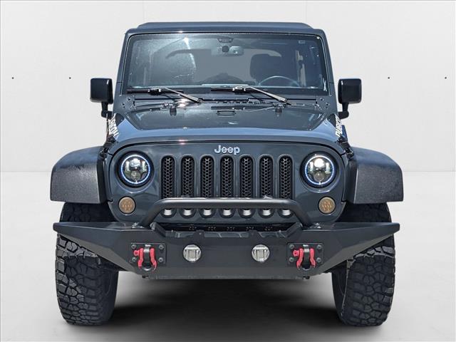2017 Jeep Wrangler Unlimited Rubicon photo 2