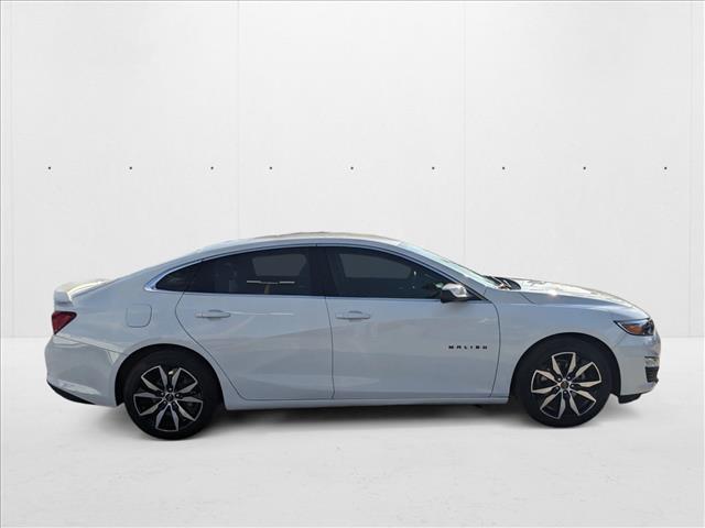 2022 Chevrolet Malibu RS photo 4