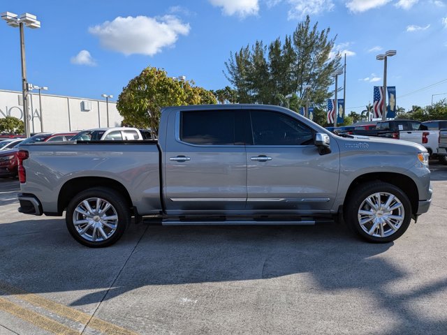 2024 Chevrolet Silverado 1500 High Country photo 4