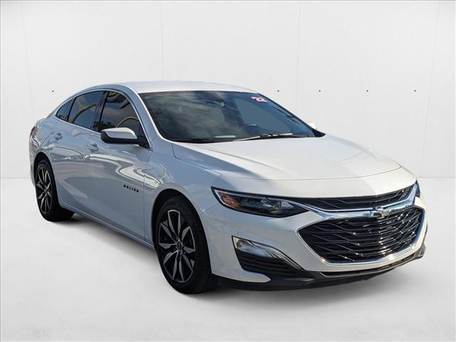2022 Chevrolet Malibu RS photo 3