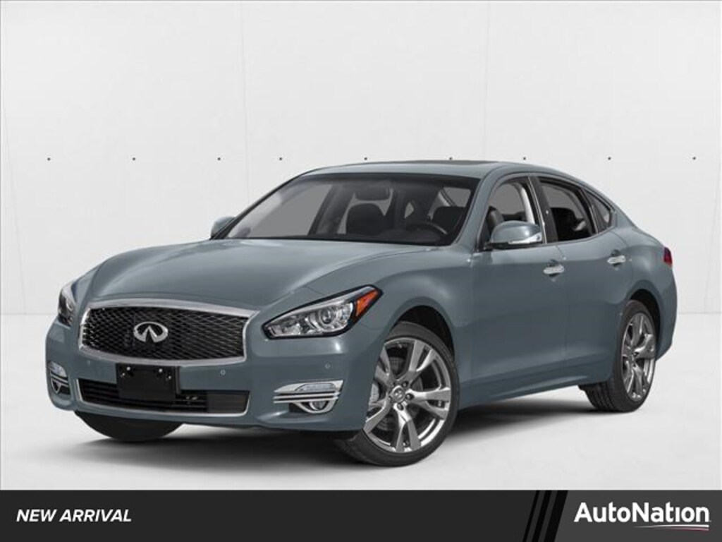 Used 2018 INFINITI Q70 3.7 LUXE Sedan
