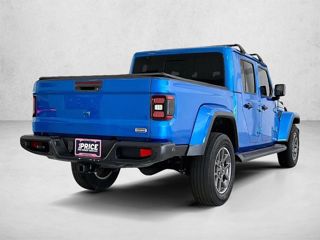 Used 2021 Jeep Gladiator Overland Truck Crew Cab