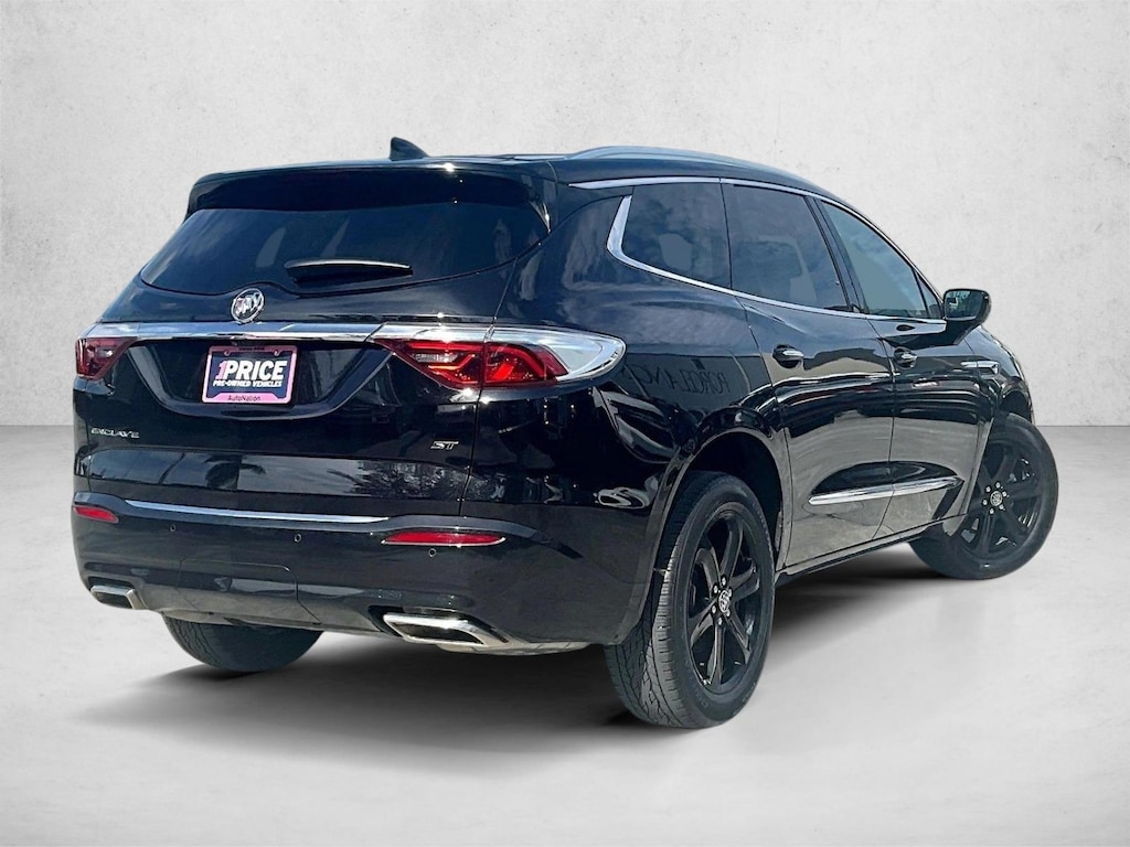 Used 2023 Buick Enclave Essence SUV
