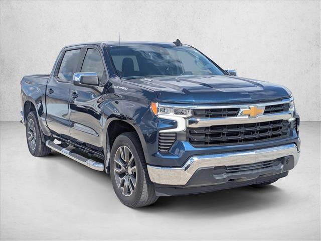 2022 Chevrolet Silverado 1500 LT photo 3