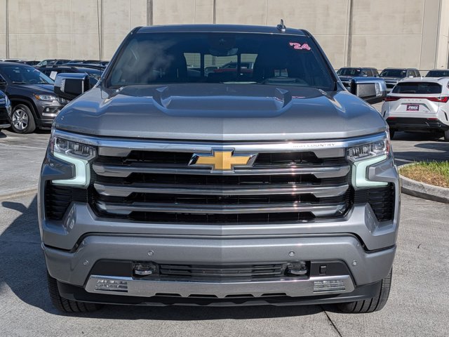 2024 Chevrolet Silverado 1500 High Country photo 2