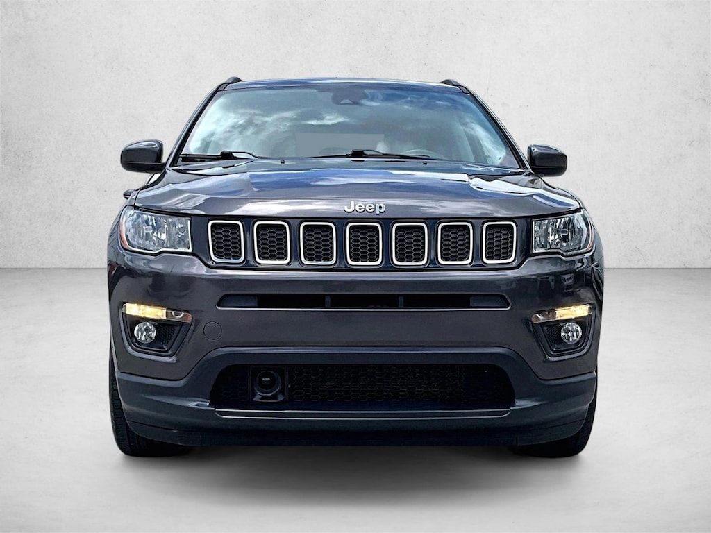 Used 2020 Jeep Compass Latitude w/Sun/Safety Pkg SUV