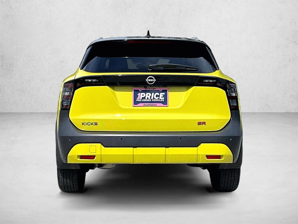Used 2025 Nissan Kicks SR SUV