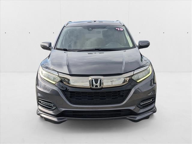 2019 Honda HR-V Touring photo 2