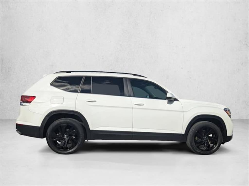 Used 2022 Volkswagen Atlas 2.0T SE w/Technology SUV