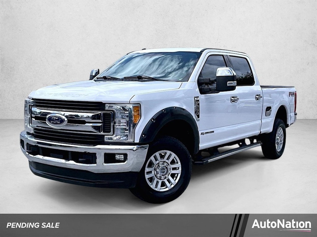 Used 2017 Ford F-250 XLT Truck Crew Cab