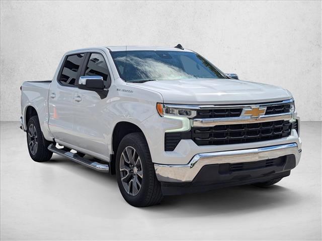 2022 Chevrolet Silverado 1500 LT photo 3