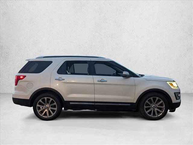 2016 Ford Explorer Limited photo 4