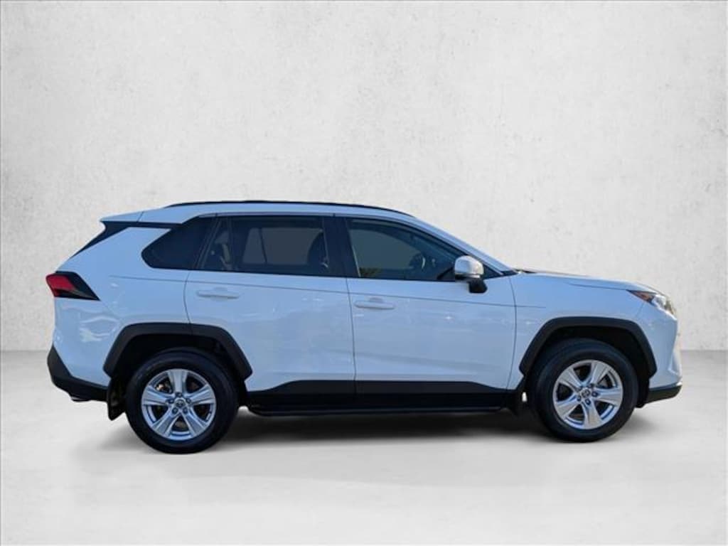 Used 2021 Toyota RAV4 XLE SUV