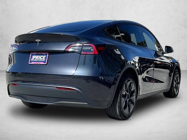 Used 2025 Tesla Model Y Long Range with VIN 7SAYGDED2SF229367 for sale in Northfield, Minnesota