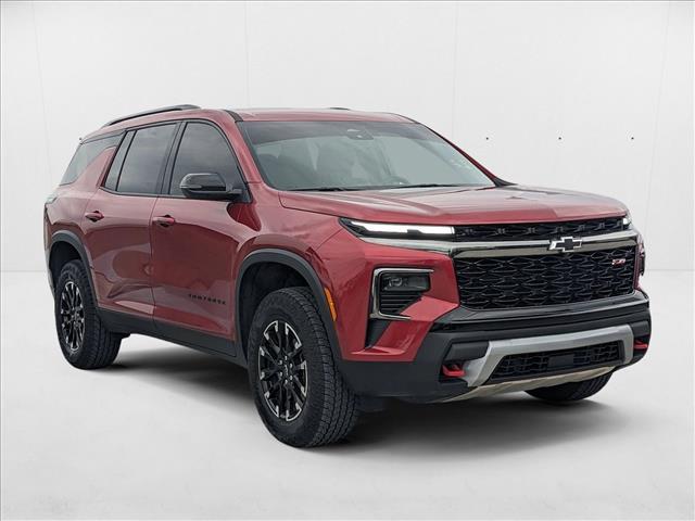 2025 Chevrolet Traverse Z71 photo 2