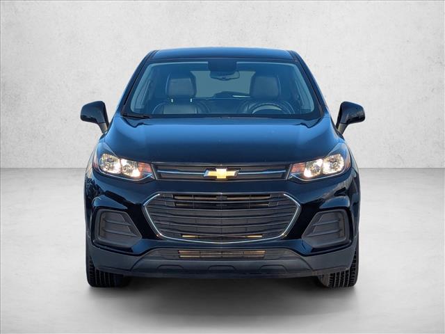 2019 Chevrolet Trax LS photo 2
