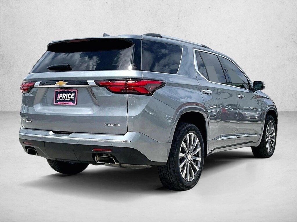 Used 2023 Chevrolet Traverse Premier SUV