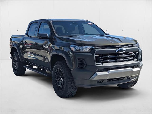 2025 Chevrolet Colorado Trail Boss photo 3