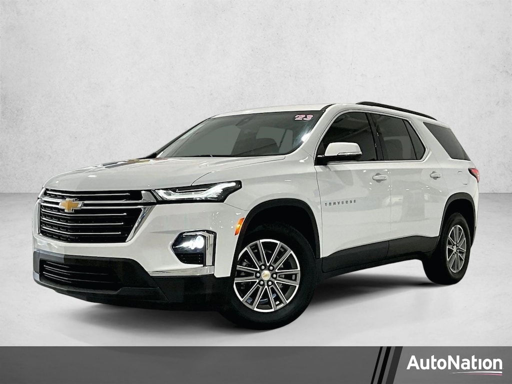 Used 2023 Chevrolet Traverse LT Cloth SUV