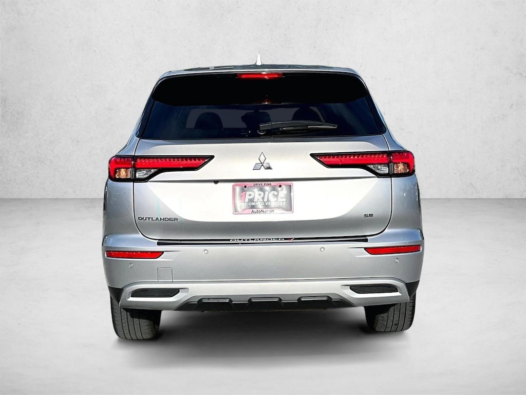 Used 2022 Mitsubishi Outlander SE CUV