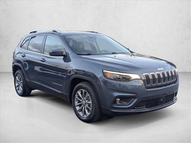 2021 Jeep Cherokee Latitude Lux photo 3