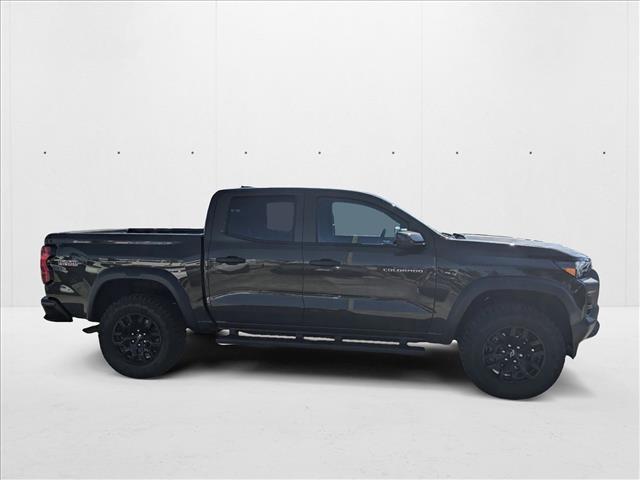 2025 Chevrolet Colorado Trail Boss photo 4