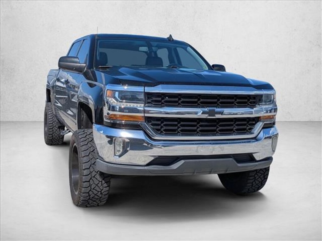 Used 2017 Chevrolet Silverado 1500 LT Truck Crew Cab