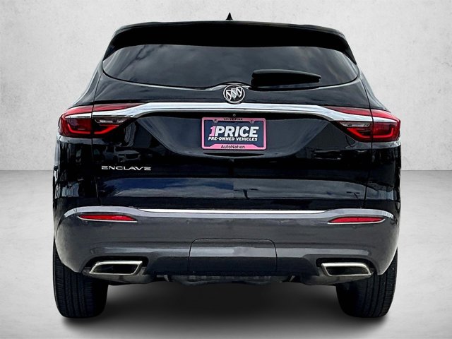 2021 Buick Enclave Essence photo 3
