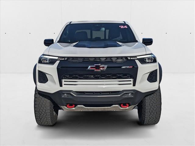 2024 Chevrolet Colorado ZR2 photo 2