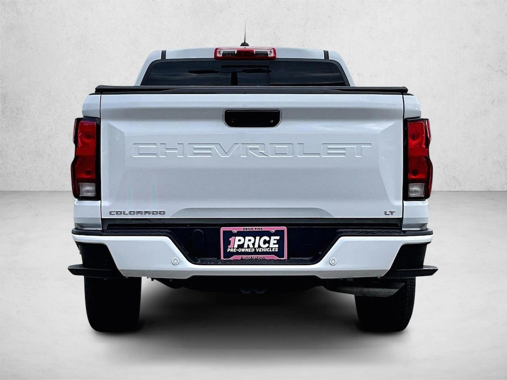 Used 2024 Chevrolet Colorado 2WD LT Truck Crew Cab
