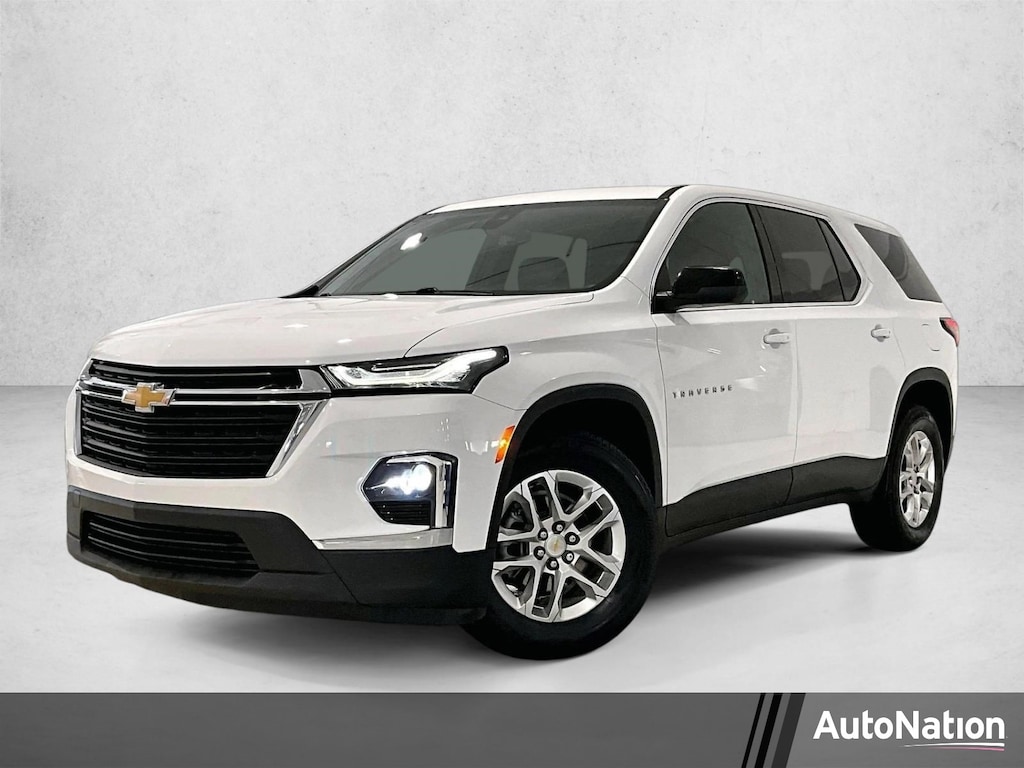 Used 2023 Chevrolet Traverse LS SUV
